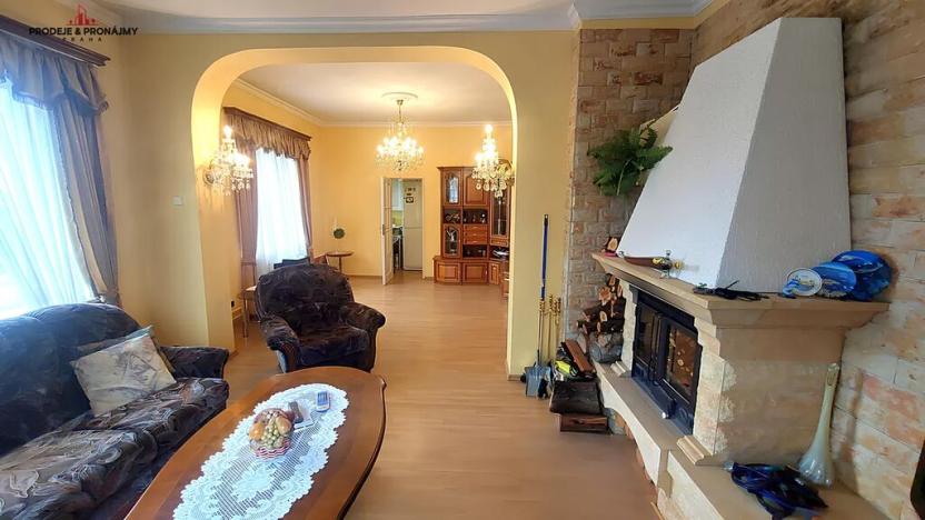 Prodej vily, Praha - Suchdol, 243 m2