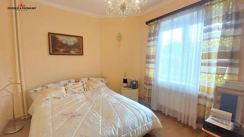 Prodej vily, Praha - Suchdol, 243 m2