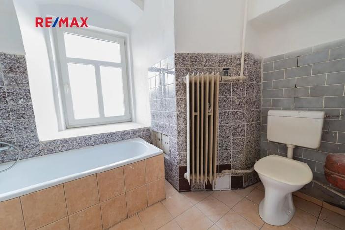 Prodej činžovního domu, Staré Město, nám. Osvobození, 444 m2