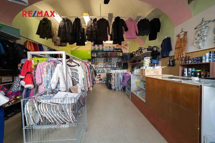 Prodej rodinného domu, Staré Město, nám. Osvobození, 444 m2