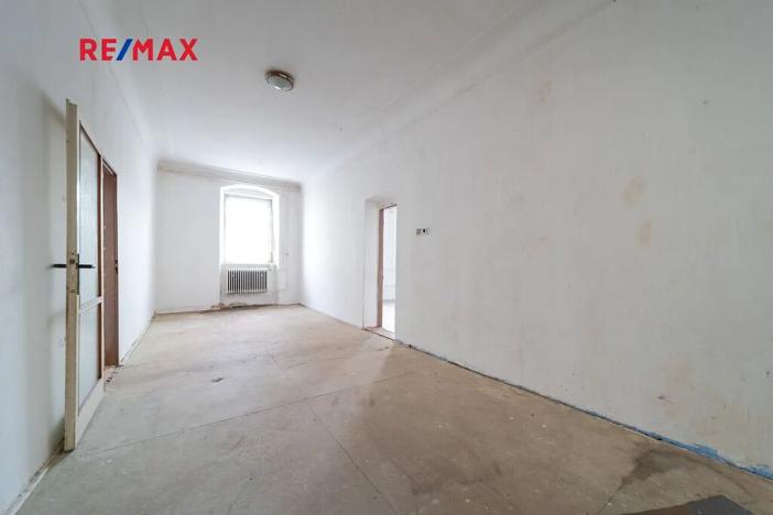 Prodej rodinného domu, Staré Město, nám. Osvobození, 444 m2