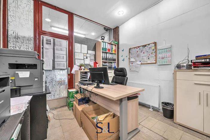 Prodej obchodního prostoru, Nový Bor, Hálkova, 650 m2