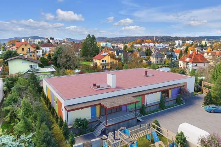 Prodej obchodního prostoru, Nový Bor, Hálkova, 650 m2