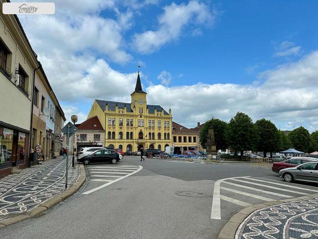 Prodej rodinného domu, Lomnice nad Popelkou, Poděbradova, 450 m2