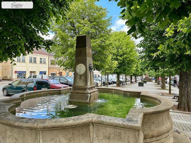 Prodej rodinného domu, Lomnice nad Popelkou, Poděbradova, 450 m2