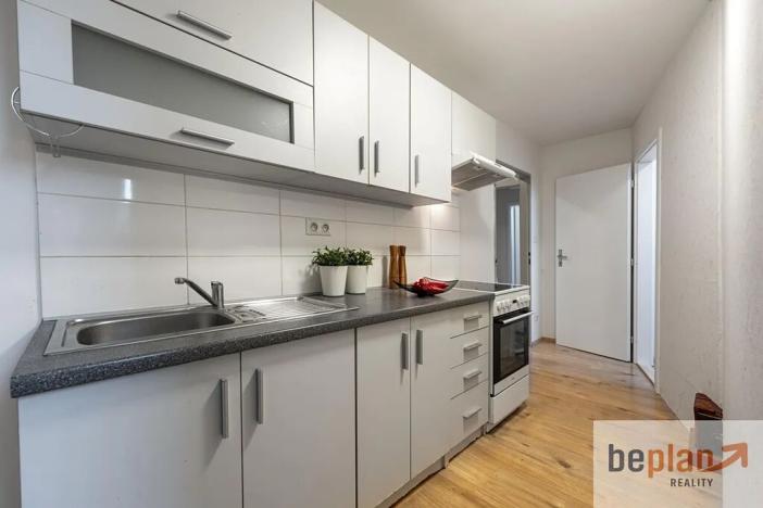 Pronájem pokoje, Praha - Nové Město, Legerova, 16 m2