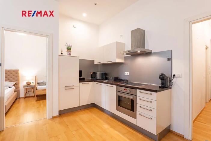 Pronájem bytu 2+kk, Praha - Nové Město, Řeznická, 50 m2