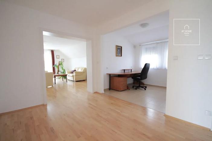 Pronájem rodinného domu, Praha - Suchdol, Havraní, 253 m2