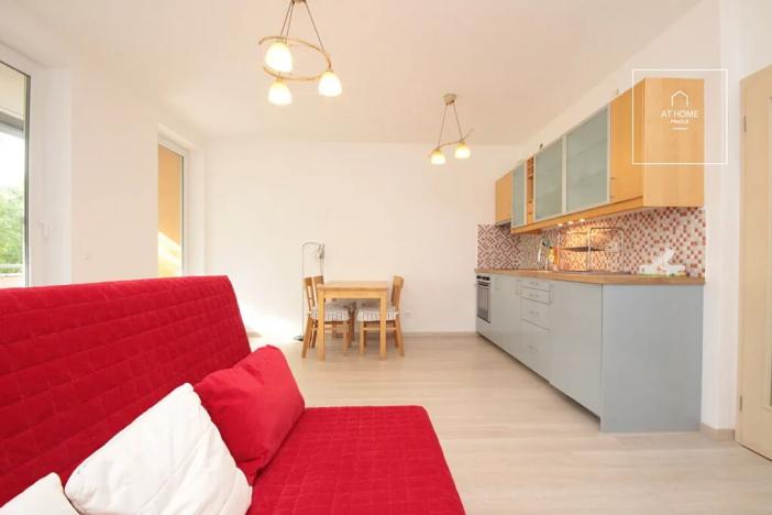 Pronájem bytu 1+kk, Praha - Malešice, Ungarova, 36 m2