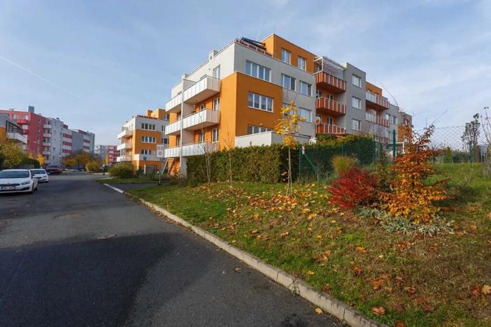 Prodej bytu 2+kk, Praha - Kyje, Farkašova, 48 m2