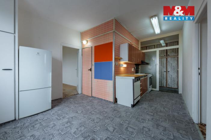 Prodej bytu 3+1, Nová Role, Chodovská, 58 m2