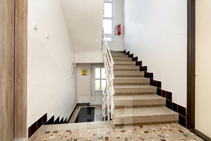 Prodej bytu 2+1, Říčany, nám. Československé armády, 61 m2