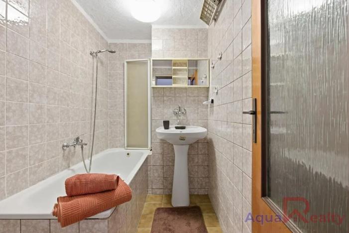 Prodej bytu 4+1, Karlovy Vary, Moskevská, 102 m2