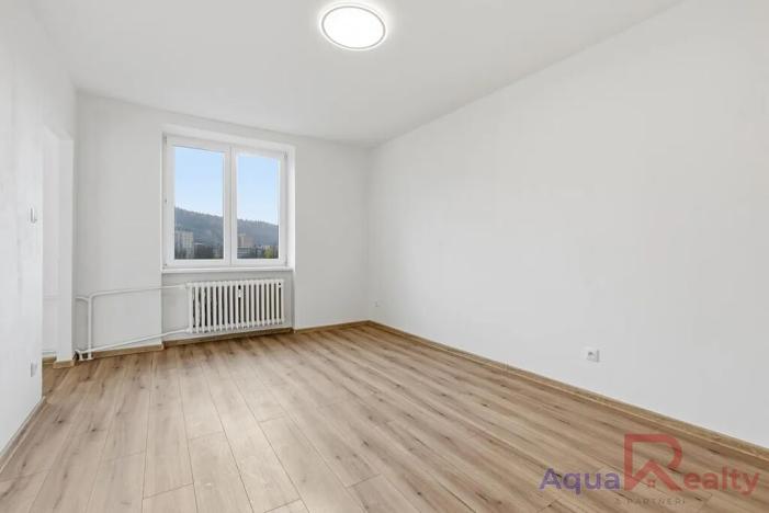 Prodej bytu 2+1, Karlovy Vary, Šmeralova, 51 m2