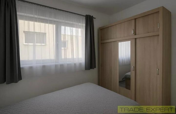 Prodej rodinného domu, Králův Dvůr, Na Vinohradech, 95 m2