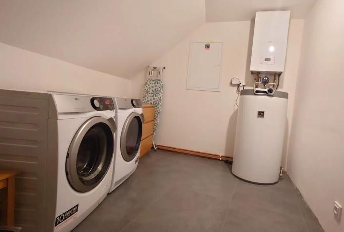 Prodej rodinného domu, Hředle, 398 m2