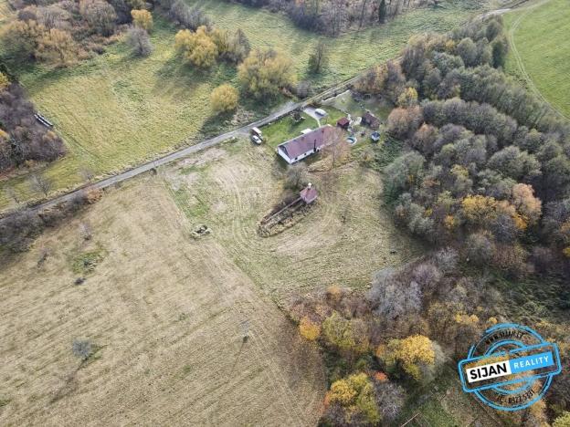 Prodej pozemku pro bydlení, Město Albrechtice, 3681 m2