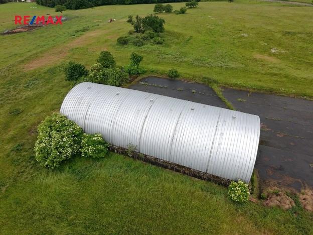 Pronájem komerčního pozemku, Bezdružice, 106509 m2