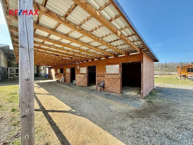 Prodej zemědělského objektu, Spálené Poříčí, 1300 m2