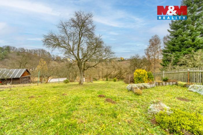 Prodej zahrady, Bochov, 878 m2