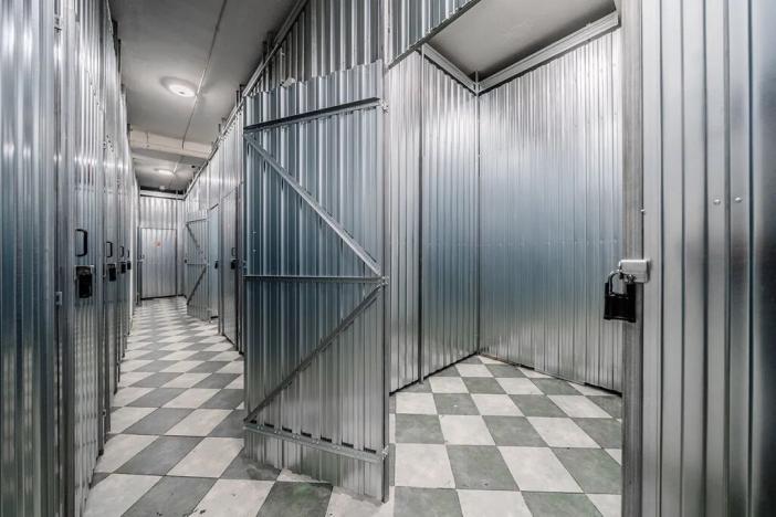 Pronájem skladu, Praha - Kobylisy, Horňátecká, 1 m2