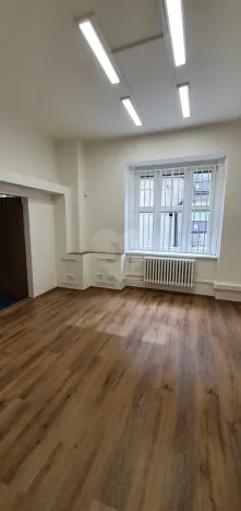 Pronájem kanceláře, Praha - Podolí, Podolská, 96 m2
