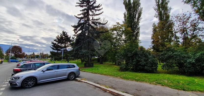 Pronájem kanceláře, Praha - Podolí, Podolská, 96 m2