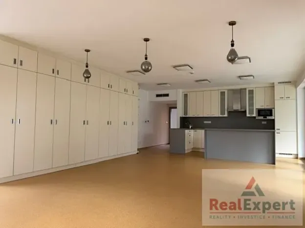 Pronájem rodinného domu, Šestajovice, Křížovnická, 180 m2