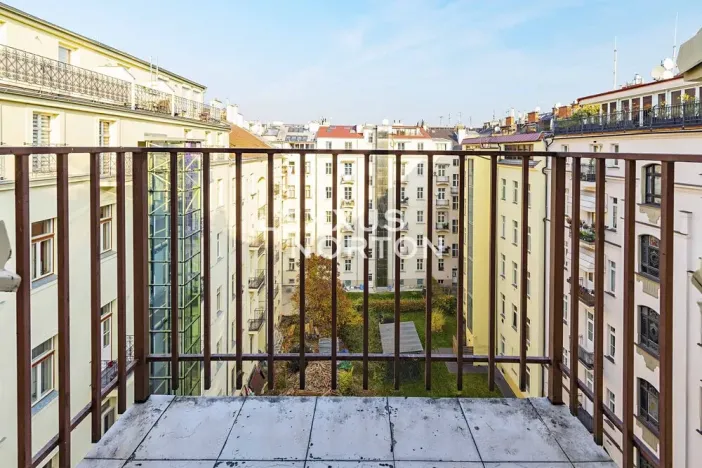 Prodej bytu 2+kk, Praha - Smíchov, Kořenského, 48 m2