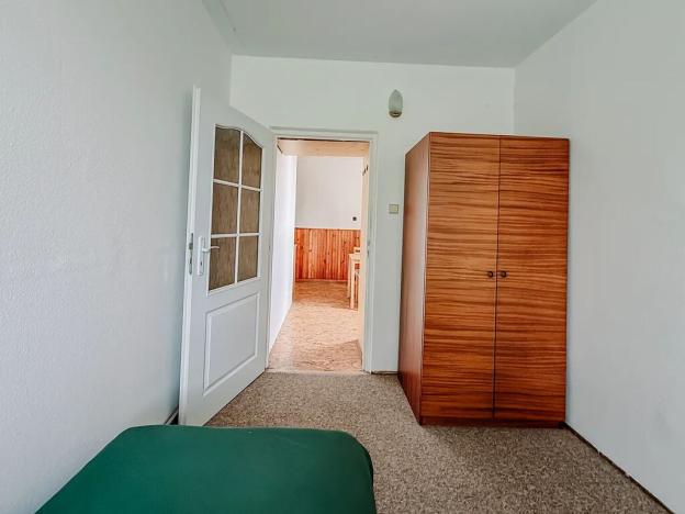 Prodej bytu 3+1, Říčany, Komenského náměstí, 62 m2