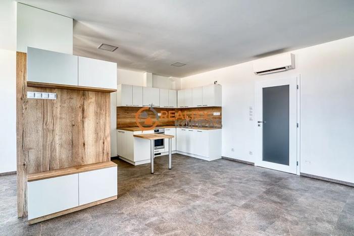 Pronájem bytu 2+kk, Hodonín, Smetanova, 45 m2