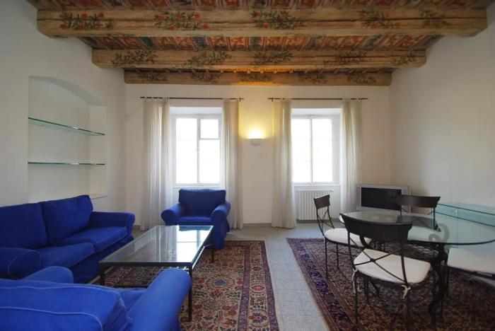 Pronájem bytu 3+1, Praha - Malá Strana, Hroznová, 73 m2