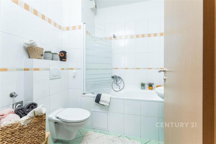 Pronájem bytu 2+kk, Praha, Bohdanečská, 47 m2