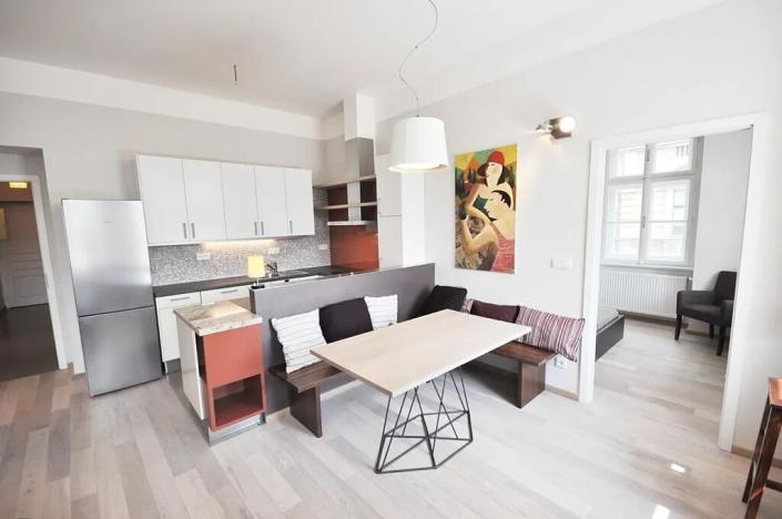 Pronájem bytu 2+kk, Praha - Smíchov, Elišky Peškové, 58 m2