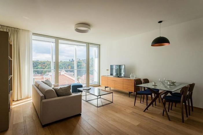 Pronájem bytu 2+kk, Praha - Smíchov, Holečkova, 70 m2