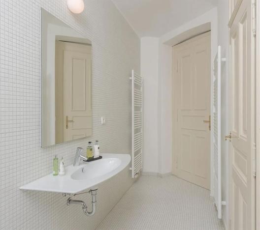 Pronájem kanceláře, Praha - Staré Město, Martinská, 76 m2