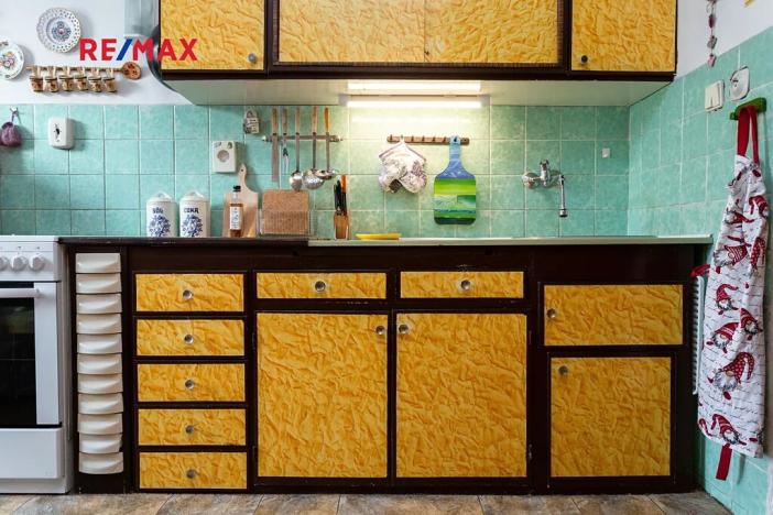 Prodej rodinného domu, Kamenné Žehrovice, Karlovarská třída, 120 m2