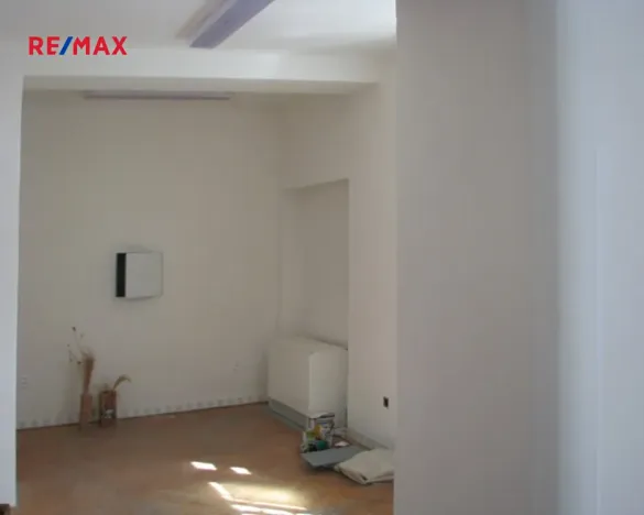 Pronájem obchodního prostoru, Polička, Tylova, 90 m2