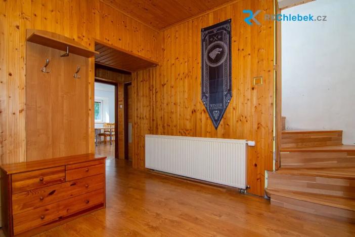 Prodej rodinného domu, Lomnice, 180 m2