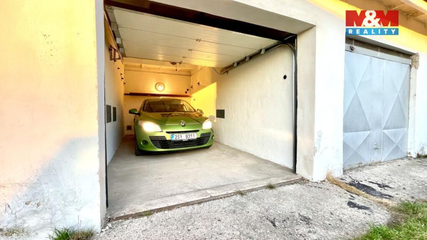 Prodej garáže, Hradec Králové - Pouchov, 20 m2