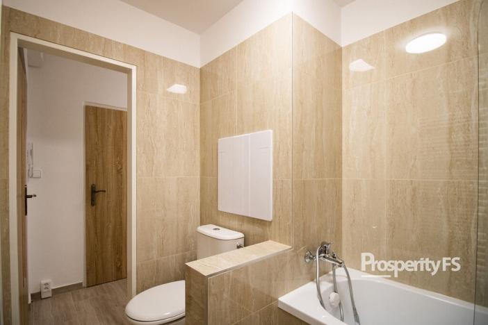 Pronájem bytu 2+1, Ústí nad Labem - Ústí nad Labem-centrum, Stará, 61 m2