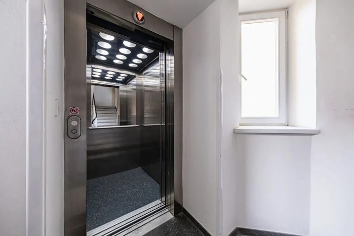 Prodej bytu 2+1, Praha - Libeň, Drahobejlova, 65 m2