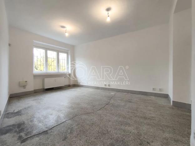 Pronájem obchodního prostoru, Praha - Vršovice, Ruská, 158 m2