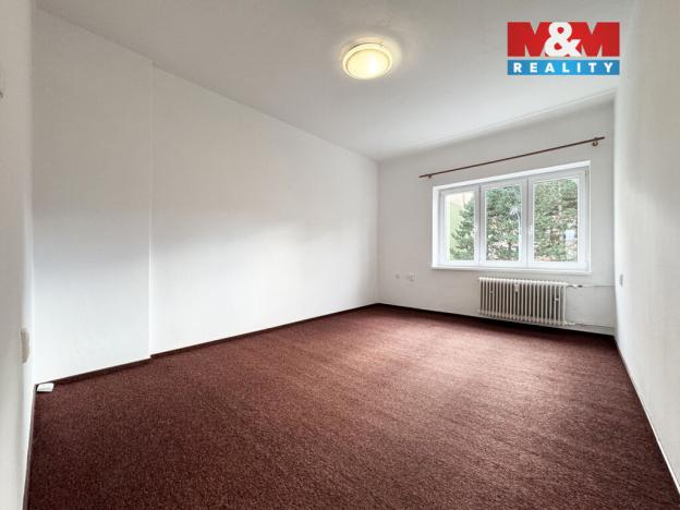 Pronájem bytu 2+1, Karlovy Vary - Stará Role, Závodu míru, 55 m2