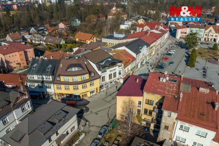 Prodej obchodního prostoru, Rožnov pod Radhoštěm, Masarykovo náměstí, 670 m2
