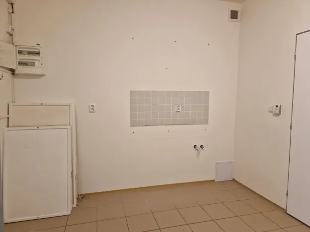 Pronájem obchodního prostoru, Hodonín, Cihlářská čtvrť, 61 m2