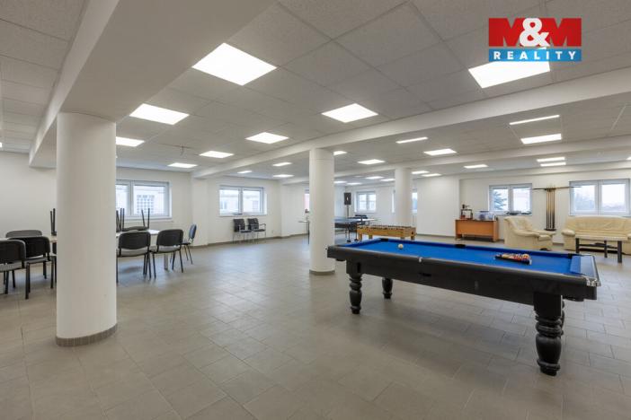 Pronájem kanceláře, Louny, Březinova, 210 m2