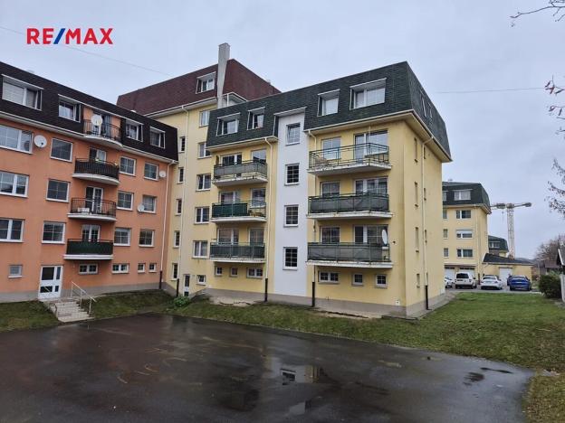 Pronájem bytu 2+kk, Kladno, Vojtěcha Lanny, 51 m2