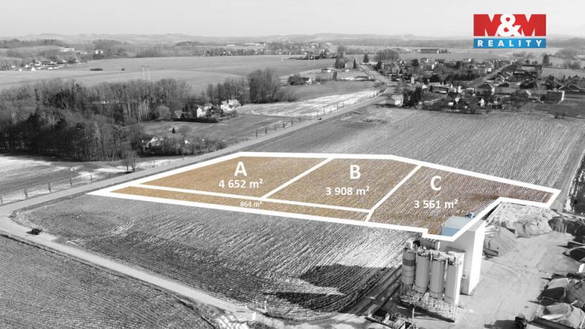 Prodej komerčního pozemku, Vojkovice, 3561 m2