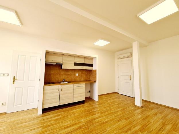 Pronájem bytu 1+kk, Brno, Masarykova, 34 m2